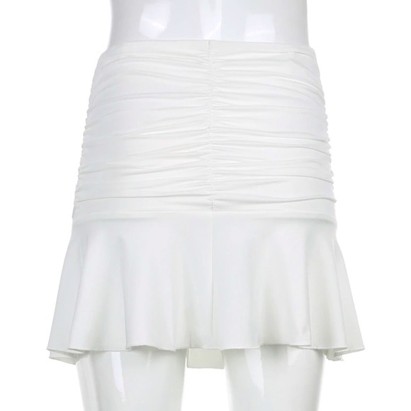 High Waisted Cute Ruffled Summer Mini Skirt - Picture 3 of 3